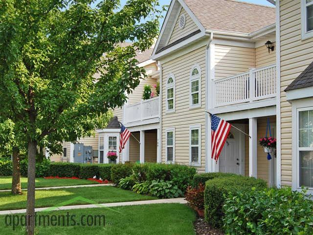 Greenview Commons - Photo 3 of 13