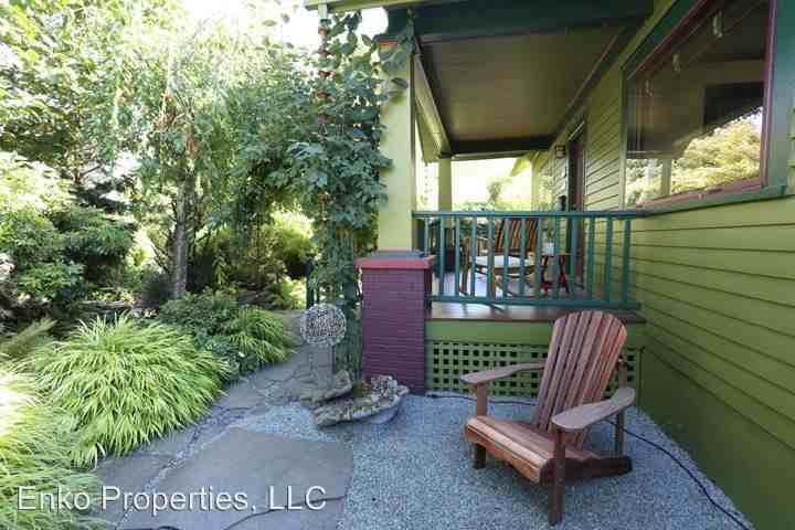 6415 Ne Garfield Ave. - Photo 2 of 30