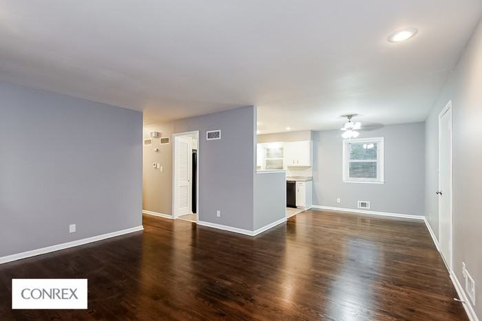 15201 East 43rd Street South - Photo 2 of 8