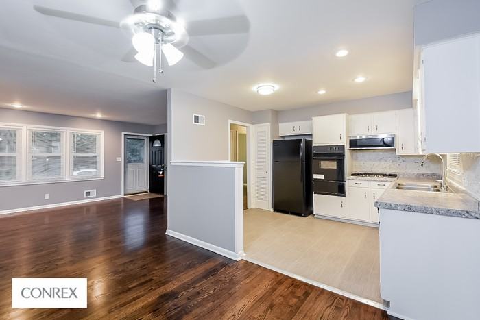 15201 East 43rd Street South - Photo 3 of 8