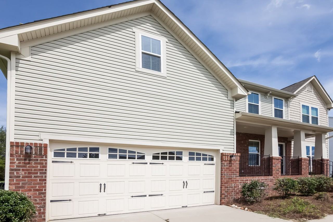 2181 Galloway Ln Sw - Photo 3 of 23