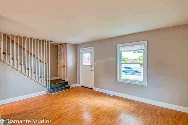 2045 25th - Photo 2 of 13