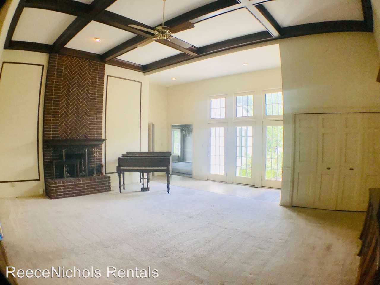 4609 W 113th Terrace - Photo 3 of 35