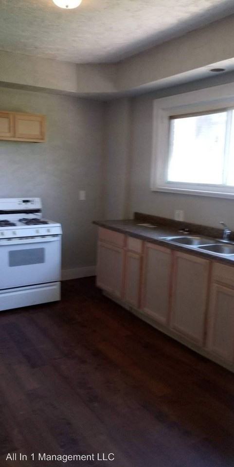 16530 Princeton - Photo 2 of 8