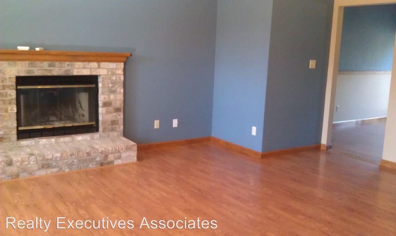 3222 Granite Circle - Photo 2 of 9