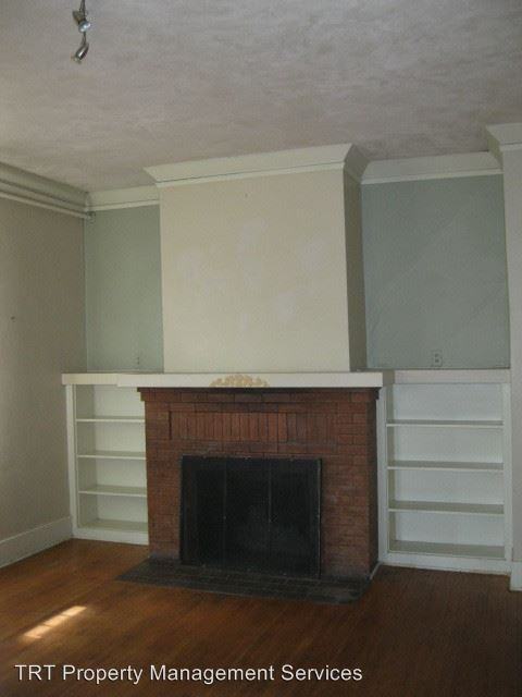 701-707 E. UNIVERSITY - Photo 2 of 8
