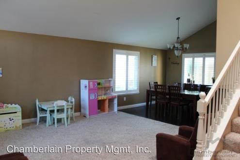 5506 Starlight - Photo 2 of 21