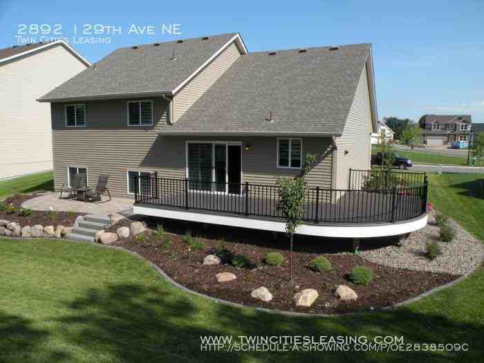 2892 129th Ave Ne - Photo 2 of 24