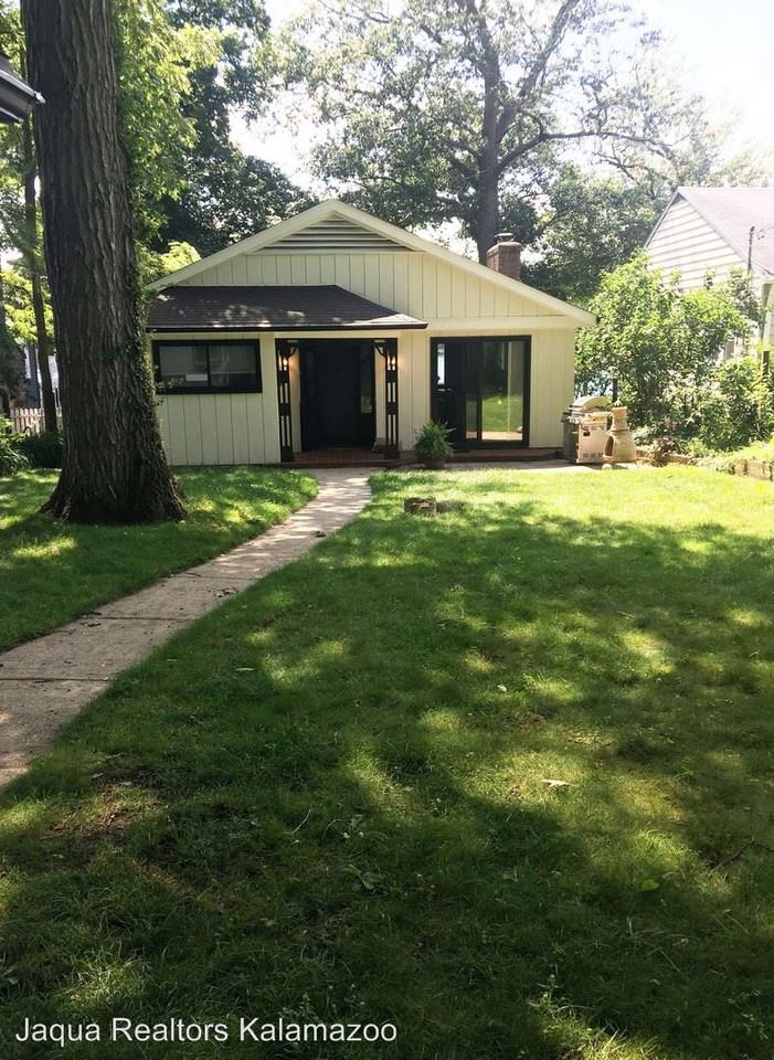 276 E. Gull Lake Drive - Photo 2 of 24