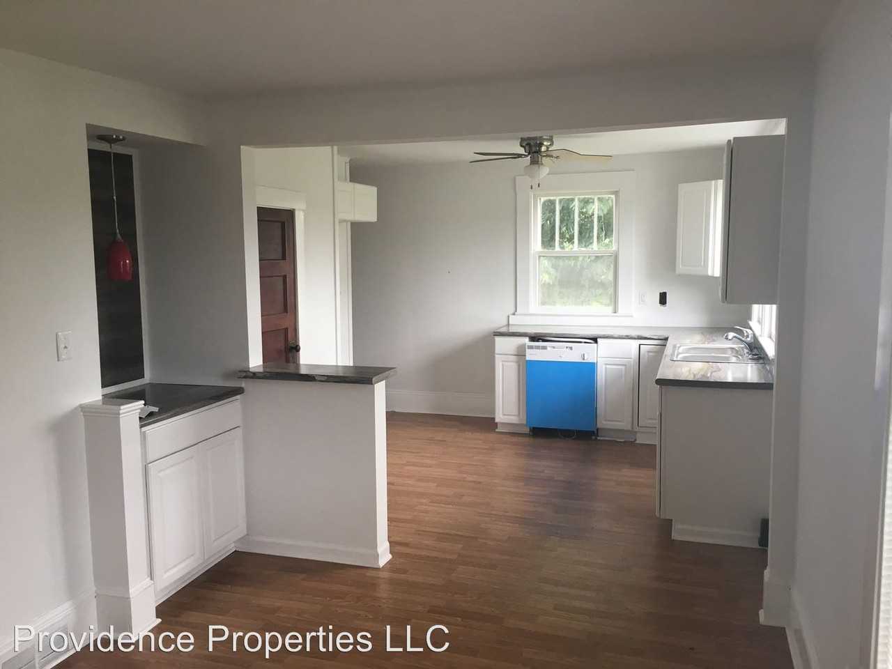 230 Riverview St - Photo 3 of 18