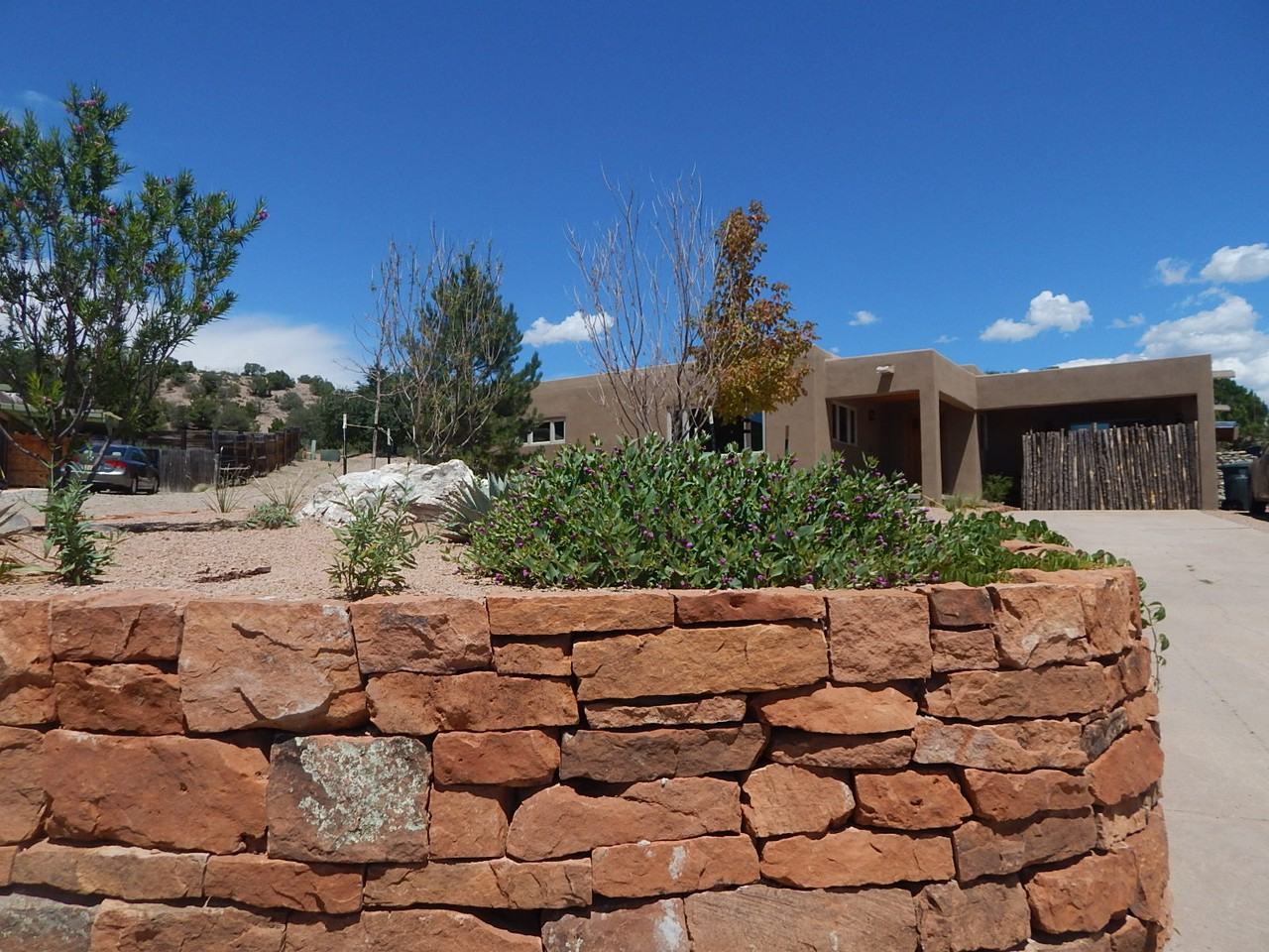 227 Spruce St - Photo 2 of 24