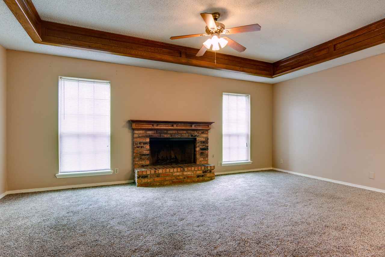 314-316 Brookwood Dr - Photo 2 of 16
