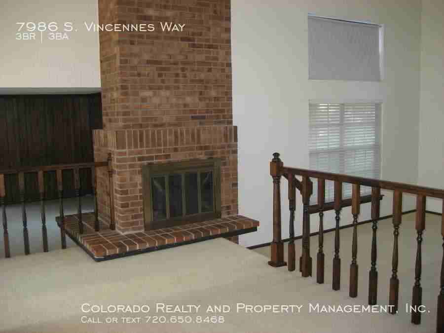 7986 S Vincennes Way - Photo 3 of 10