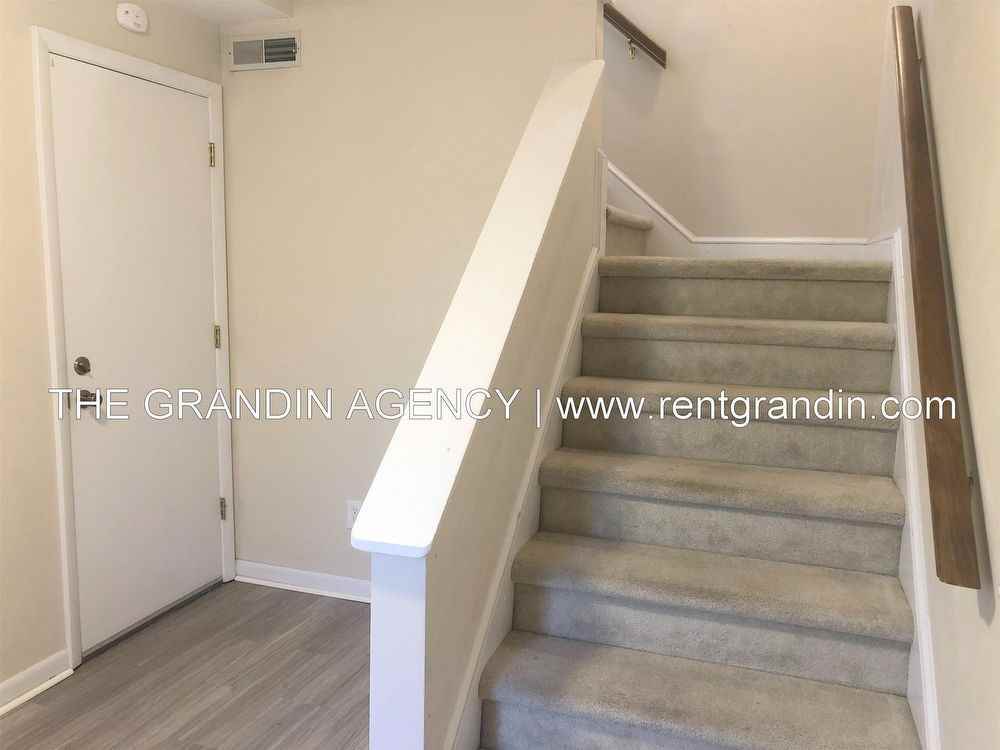 3392 Londonderry Ln - Photo 3 of 42