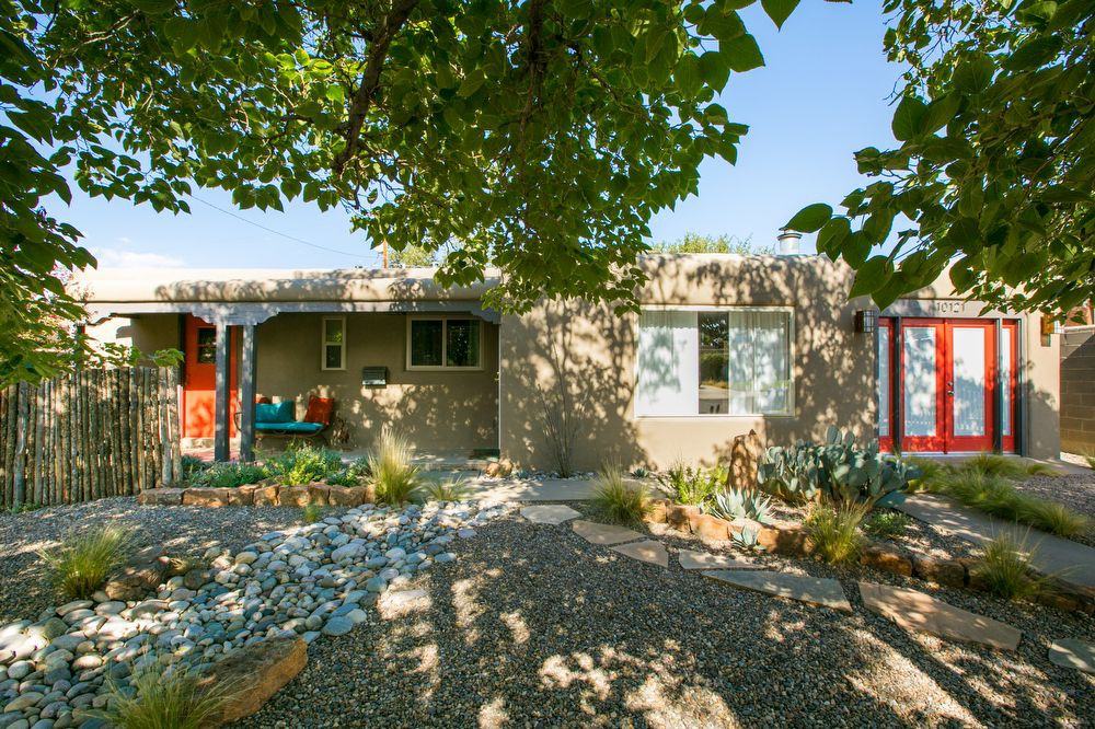 10121 Propps St Ne - Photo 2 of 20