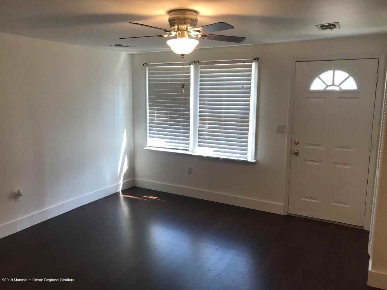 143 8th Street - Photo 3 of 10
