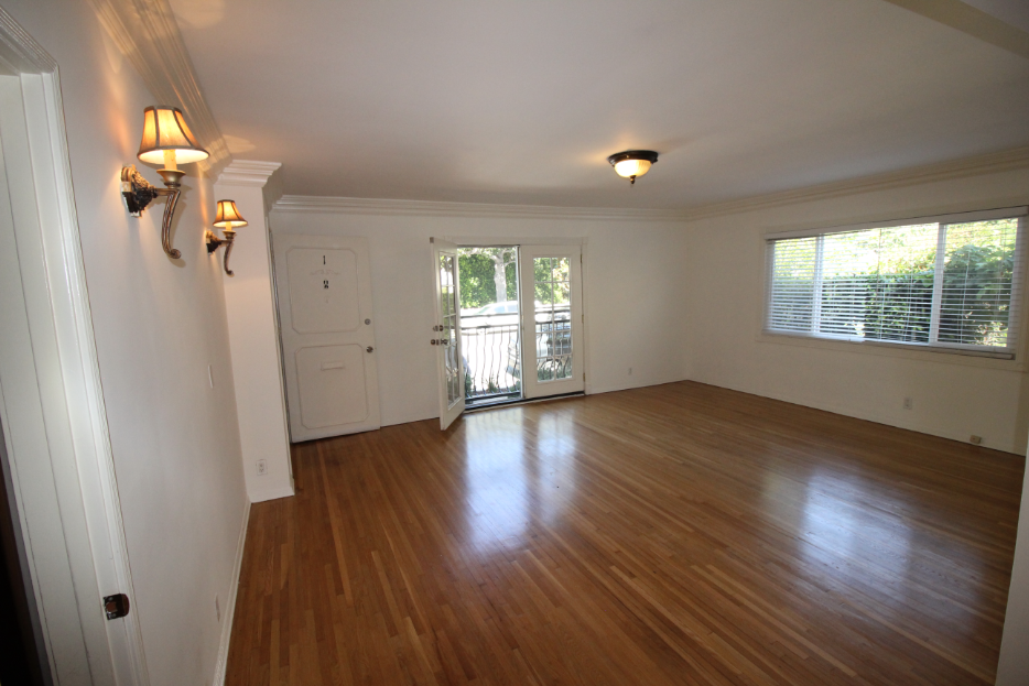 S. Doheny Dr. & W. Olympic Blvd.