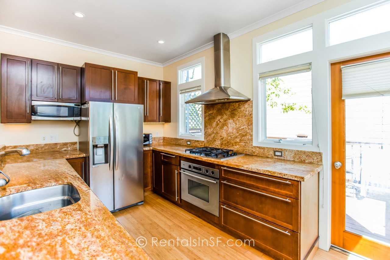 1111 Broderick St. - Photo 2 of 16