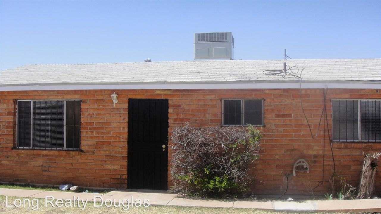 2057 El Oeste Circle - Photo 2 of 3