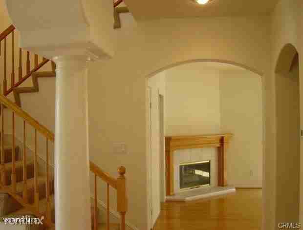 1046 Cactus Ct - Photo 3 of 10