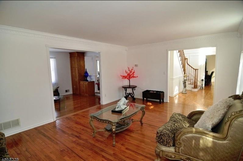 22 Woodfield Rd - Photo 3 of 18