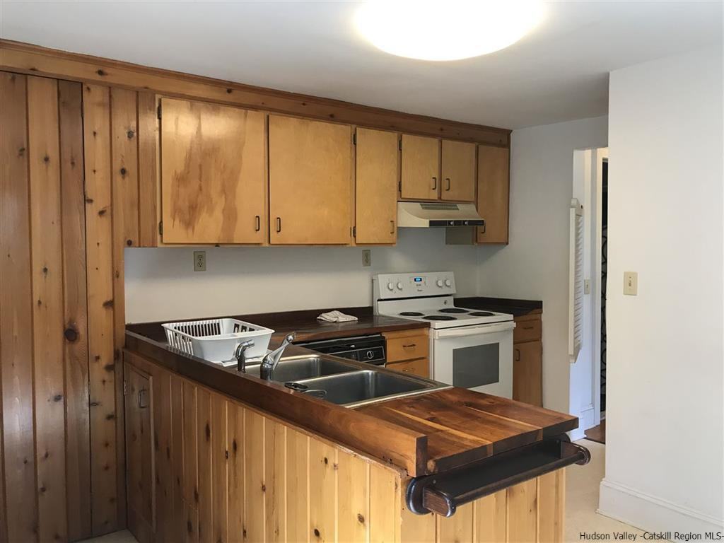 59 N. Chestnut Unit2 - Photo 3 of 13