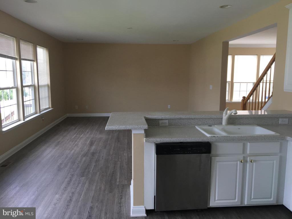 19 Coventry Terrace - Photo 3 of 16