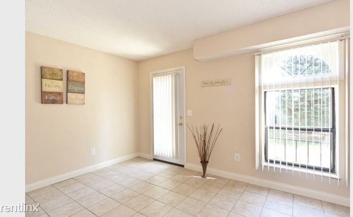 4245 Appian Way West - Photo 3 of 17