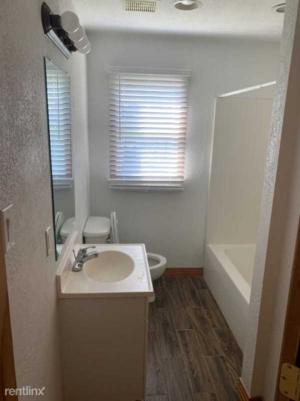 6321 S Warren St - Photo 2 of 13