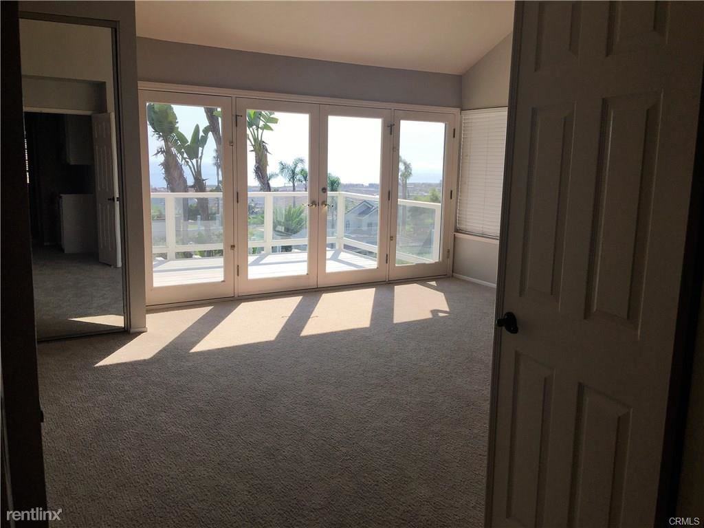 2001 Paseo Laro - Photo 2 of 10