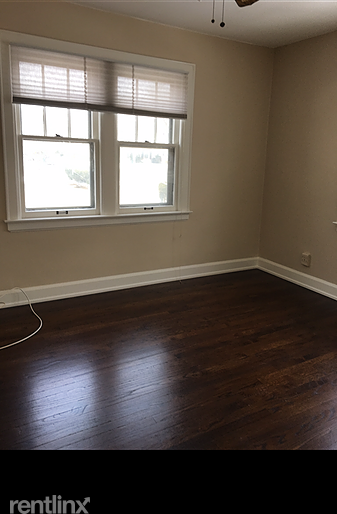 433 Oak Street - Photo 3 of 7