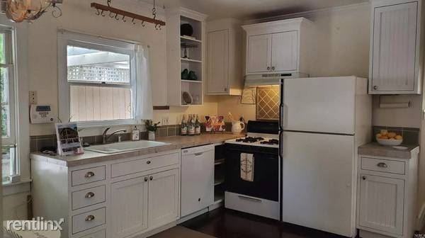109 Alabama St - Photo 3 of 9
