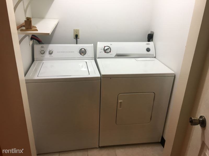 1484 Sonata Dr - Photo 3 of 35