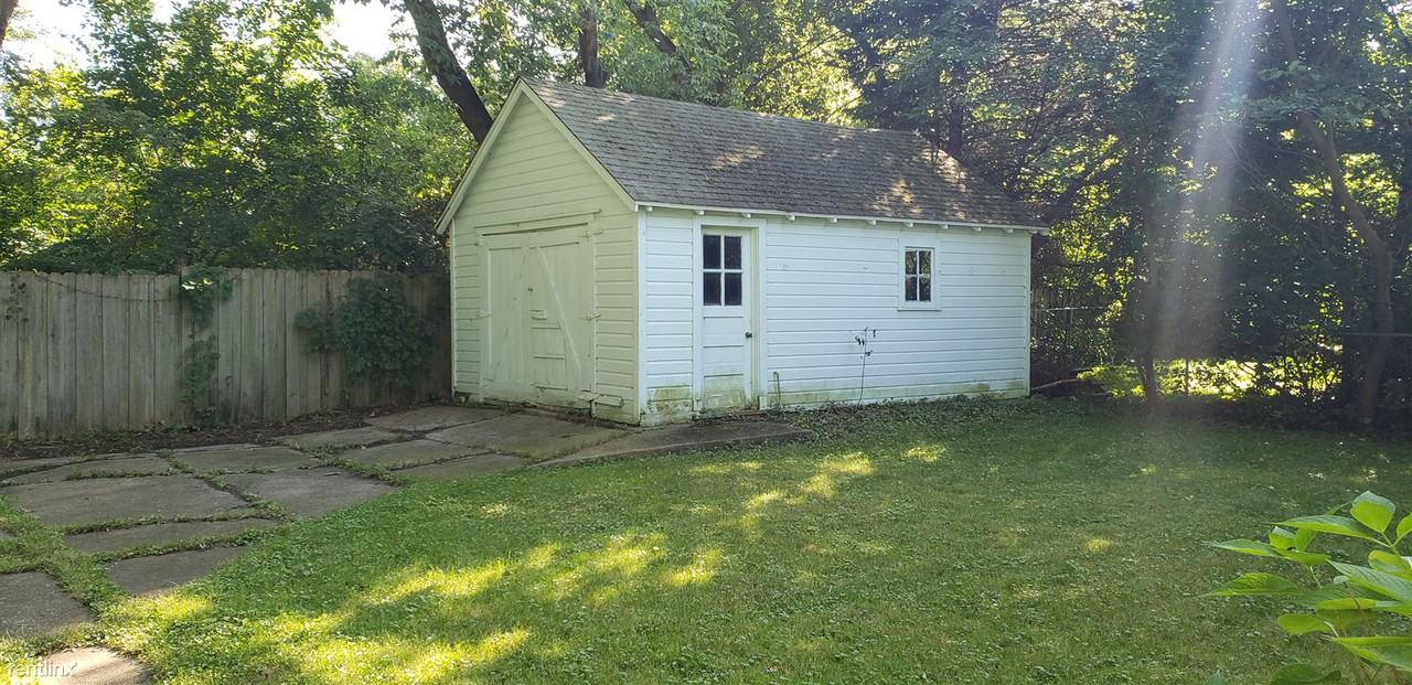 903 83rd St - Photo 2 of 8