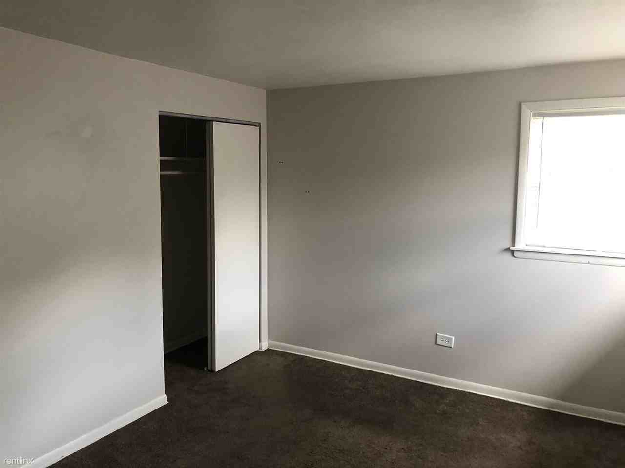 14607 Karlov Ave - Photo 3 of 10