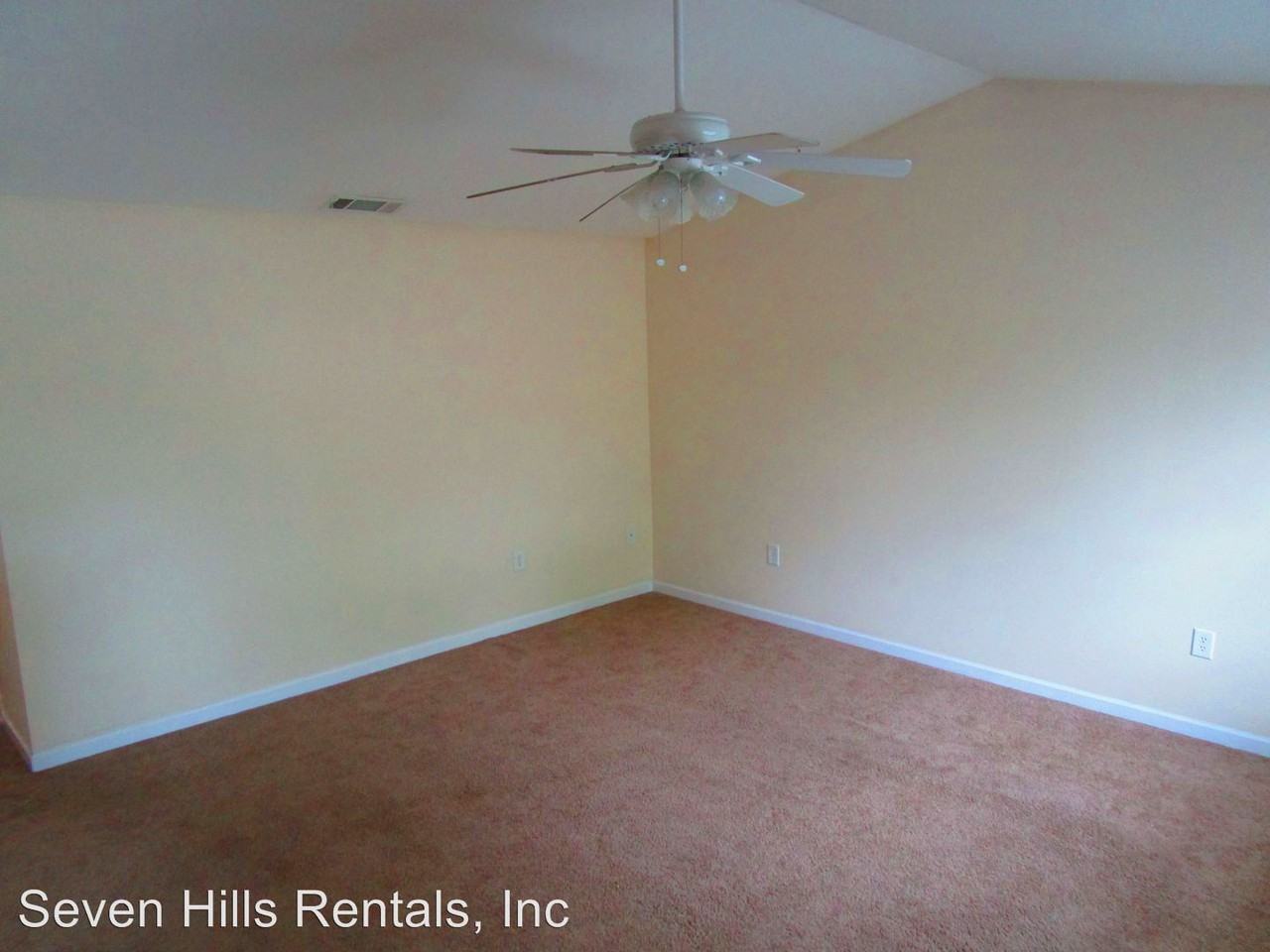 111-113 Melody Lane - Photo 2 of 8