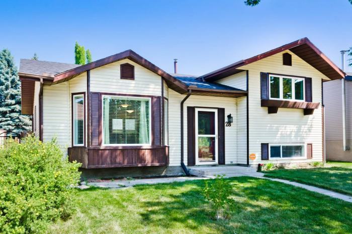 28 Mckerrell Cres Se - Photo 3 of 30