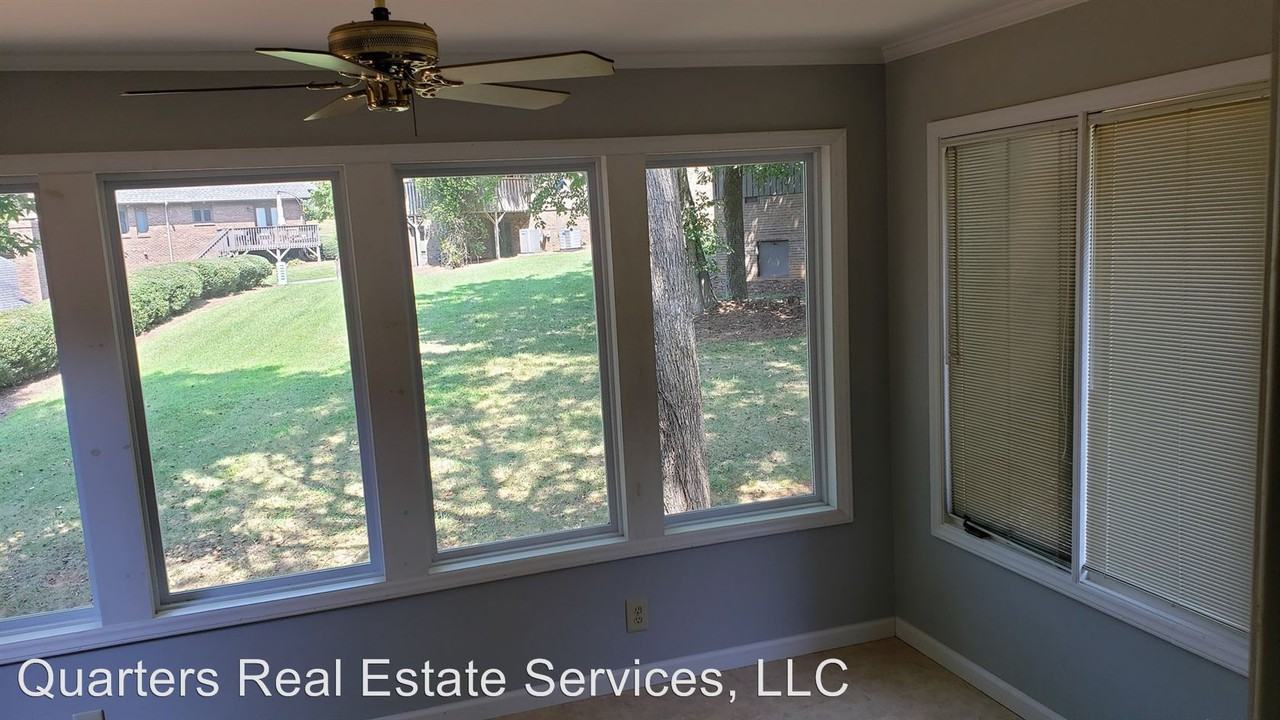 410 Chadbourne Ct. - Photo 2 of 29