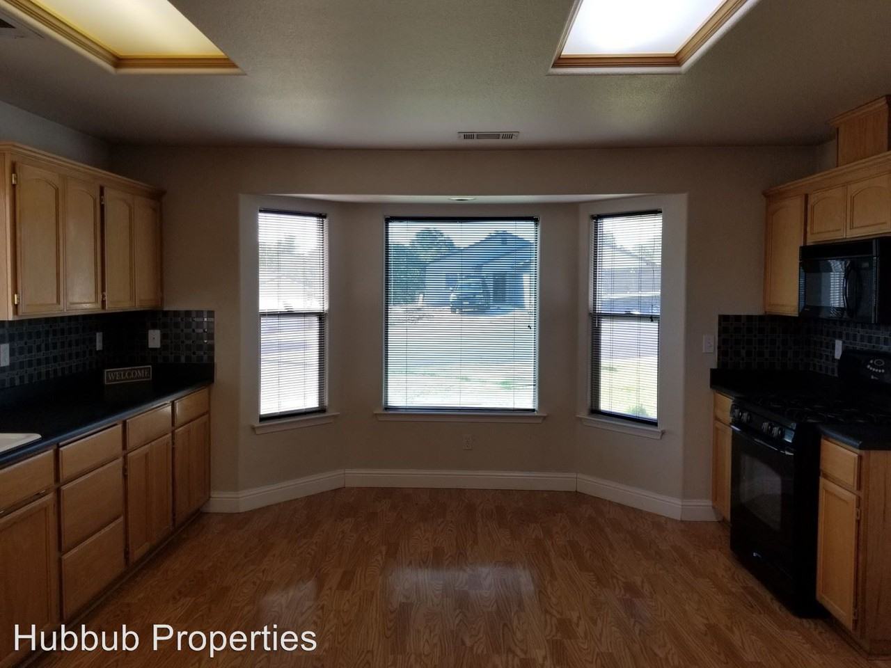 21868 Preston Place - Photo 3 of 16