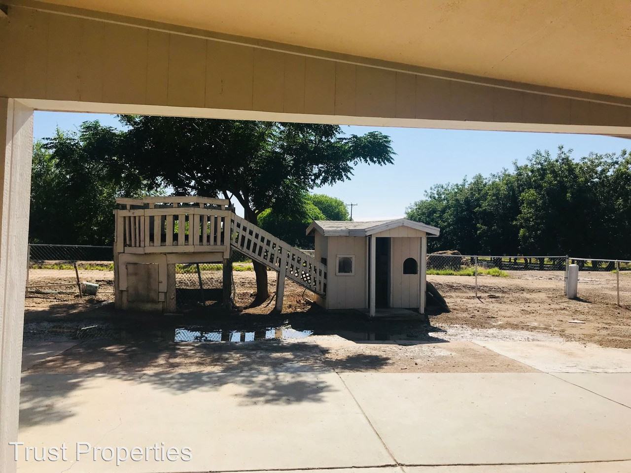 1130 Highway 192 - Photo 2 of 9