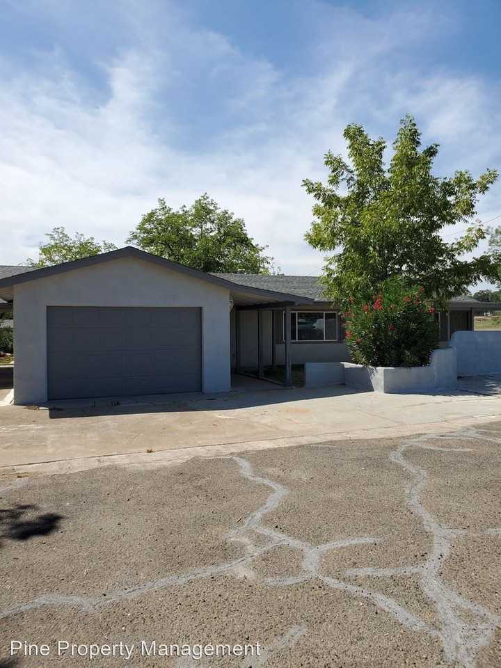 3518 Stanley Street - Photo 2 of 13