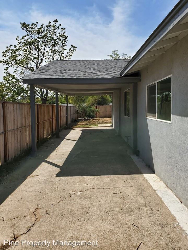 3518 Stanley Street - Photo 3 of 13