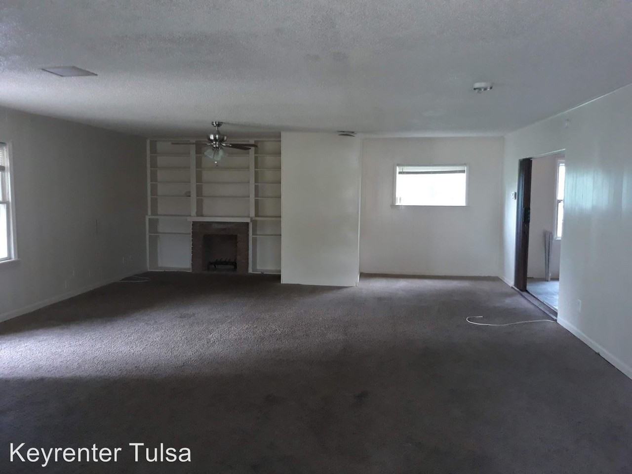 4204 Hartford Avenue - Photo 2 of 11