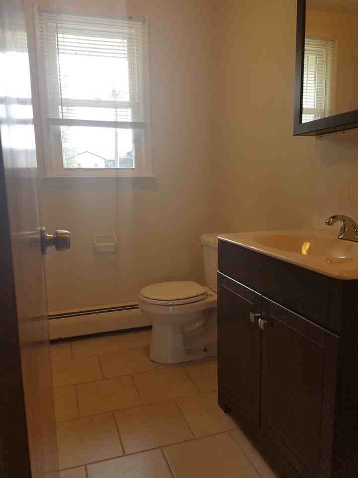 468 South St - Photo 3 of 22