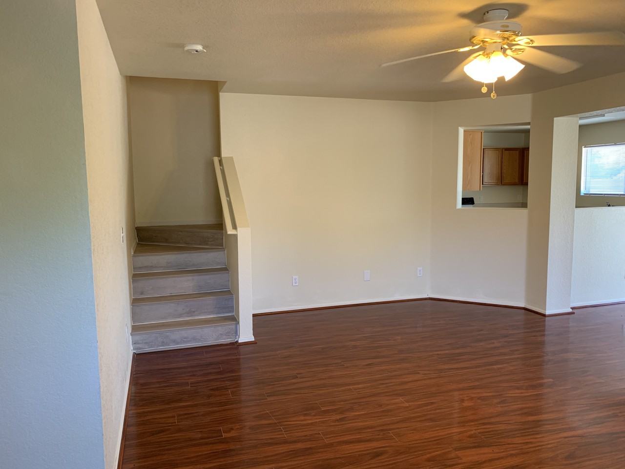 501 W Hammerhead Way - Photo 3 of 28