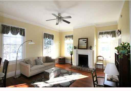 121 W Park Ave #3 - Photo 2 of 8