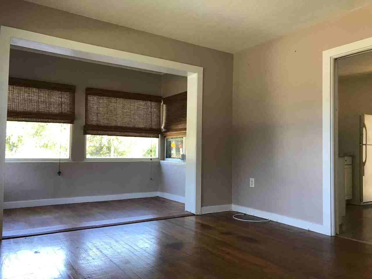 429 Wildwood Way - Photo 3 of 14