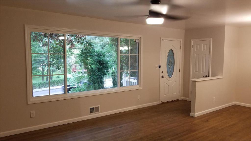 456 Fairburn Road Nw Atlanta - Photo 2 of 10