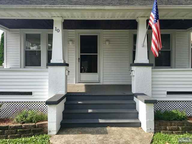 10 Midland Avenue - Photo 2 of 18
