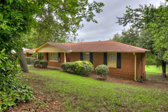 115 Ashley Circle - Photo 3 of 15